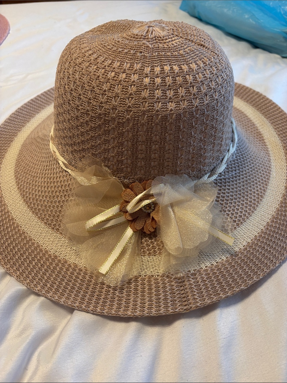 Hat for pool beach derby teas!!!